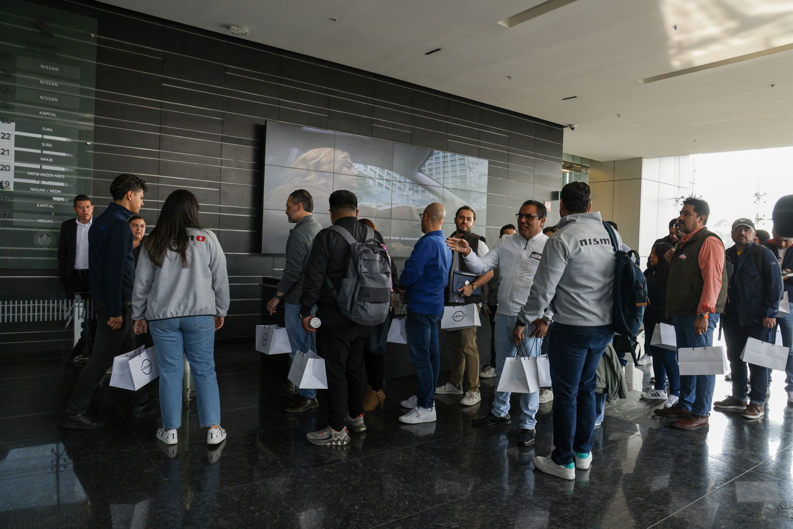 Nissan Gallery