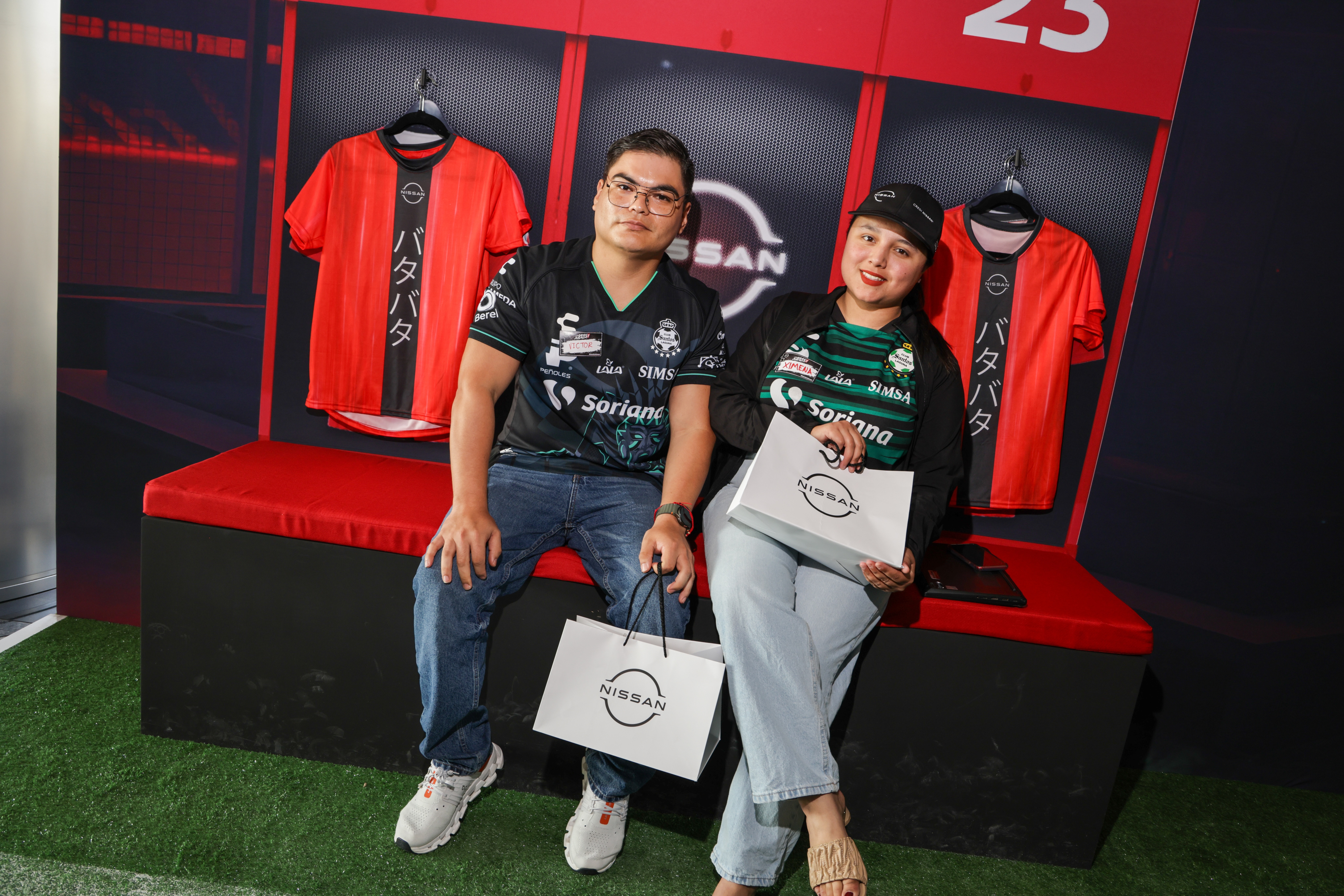 Nissan Gallery