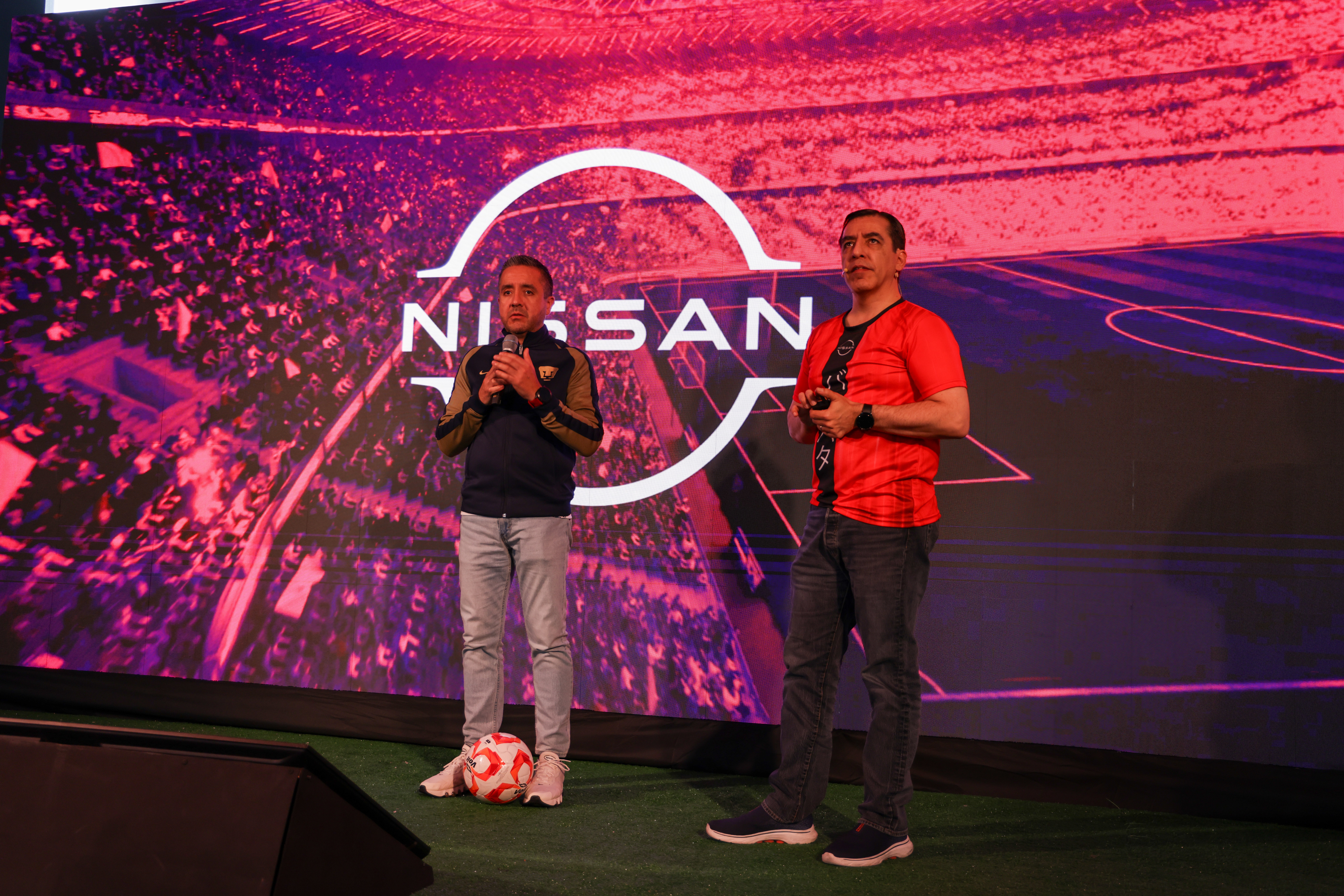 Nissan Gallery