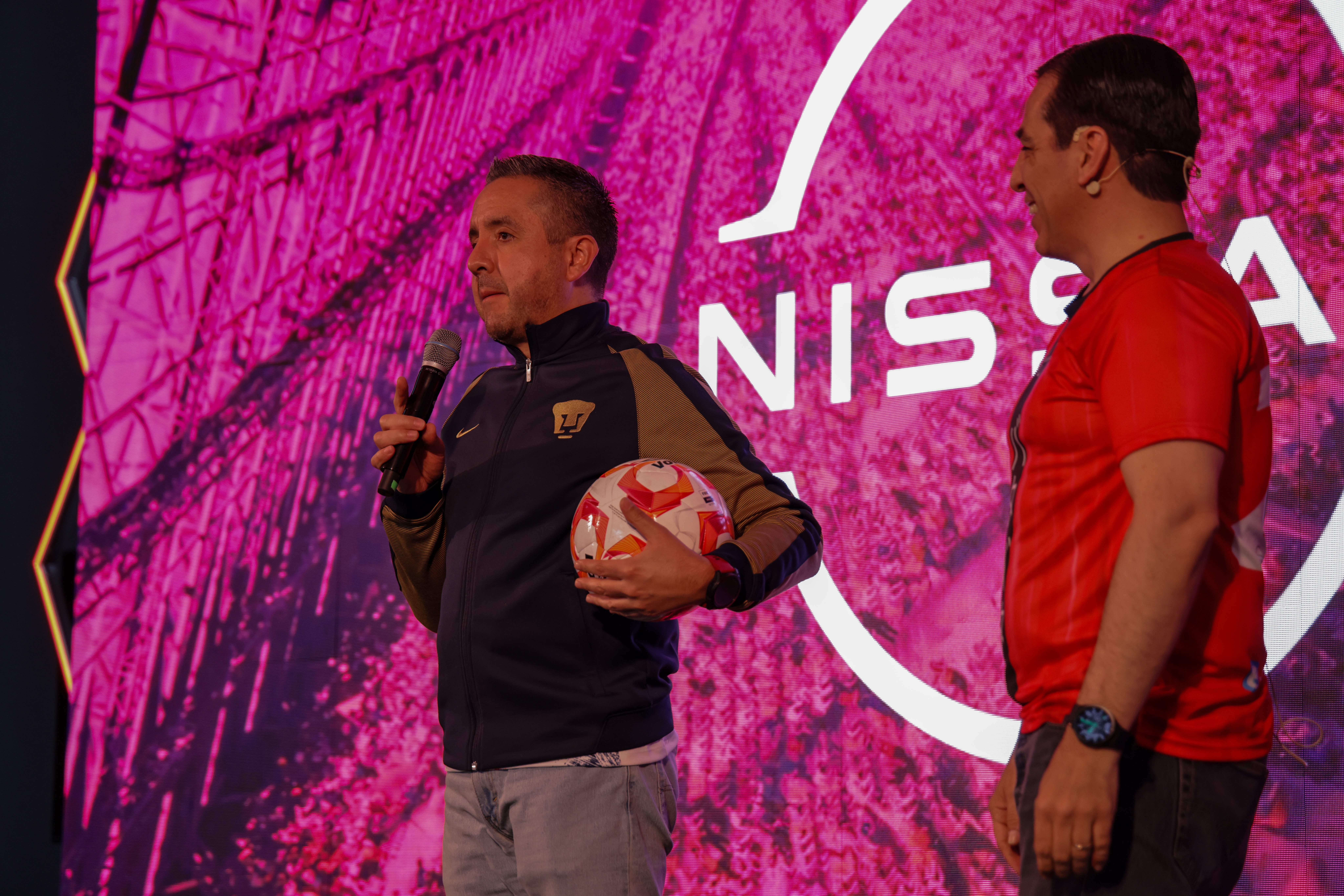 Nissan Gallery